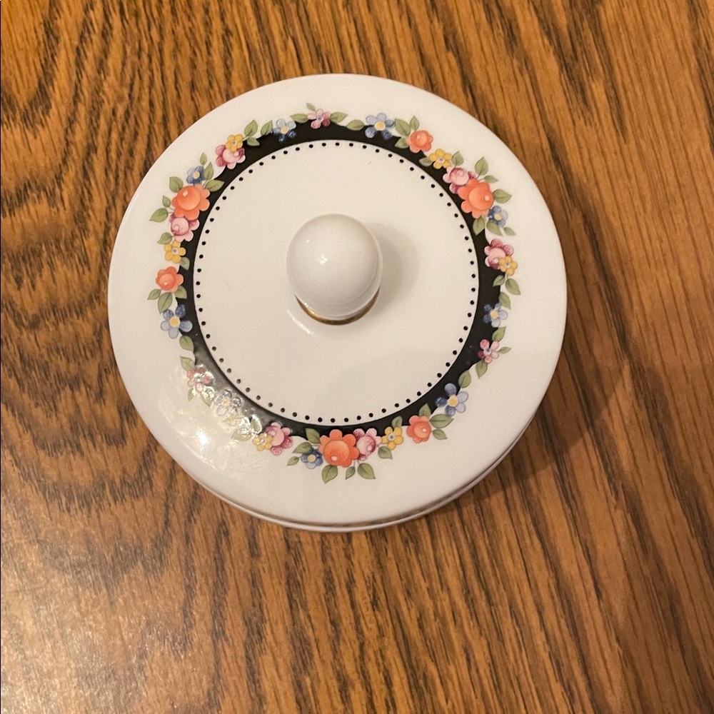 Wedgwood White Porcelain Trinket Jar with Floral Band